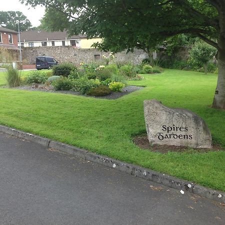 Clochard Bed & Breakfast Galway Esterno foto