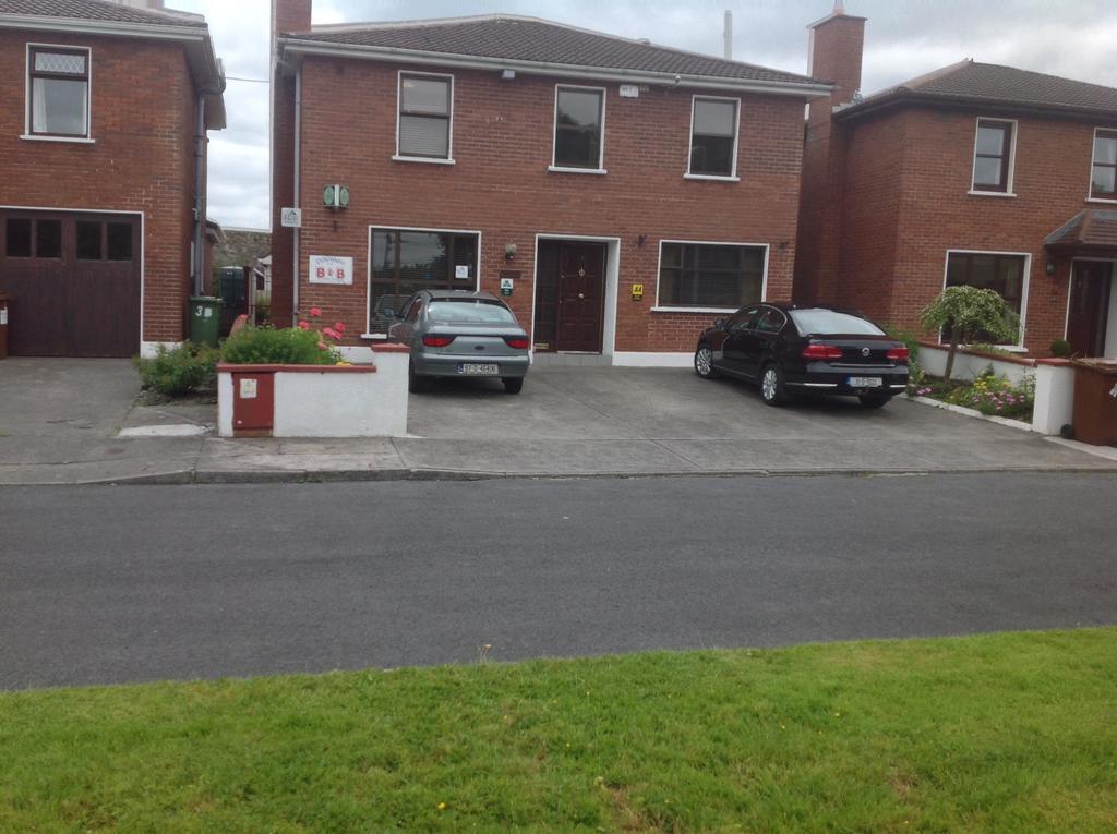 Clochard Bed & Breakfast Galway Esterno foto